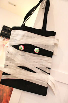Trick or Treat Bags DIY - Mummy Bag