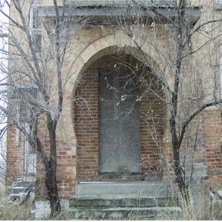 This was the front door. Lovely arch over it.