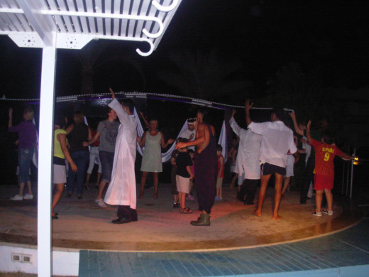 evening shows in Naama Bay