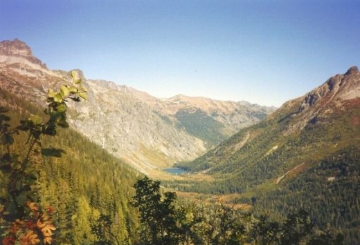 Looking at Hart Lake from the trail to Lyman Lake.