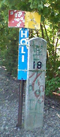 The same can be said for this sign. It is designed more for the conductors than for the folks walking along the tracks.