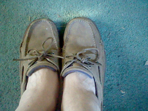 This pair is six years old they are falling apart on the bottom and the sides. But I will not give up the comfort.