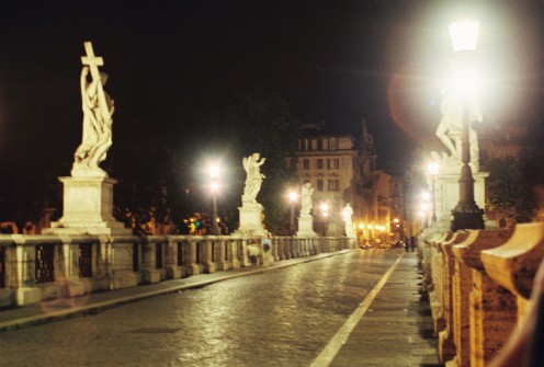 Looking down the Ponte Sant'angelo (bridge).
