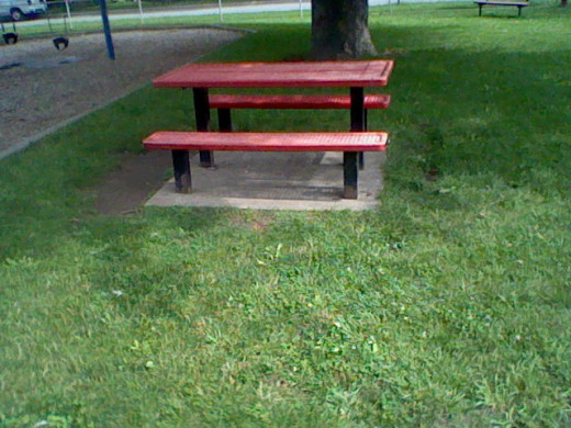 Or if you want to be out in the open there are sometimes pick-nick benches just waiting for you.