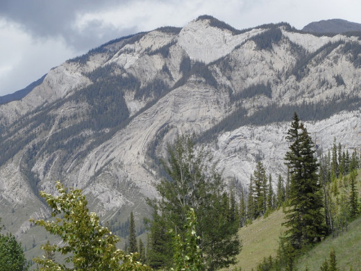Another shot of Ashlar Ridge showing the folds in the layers