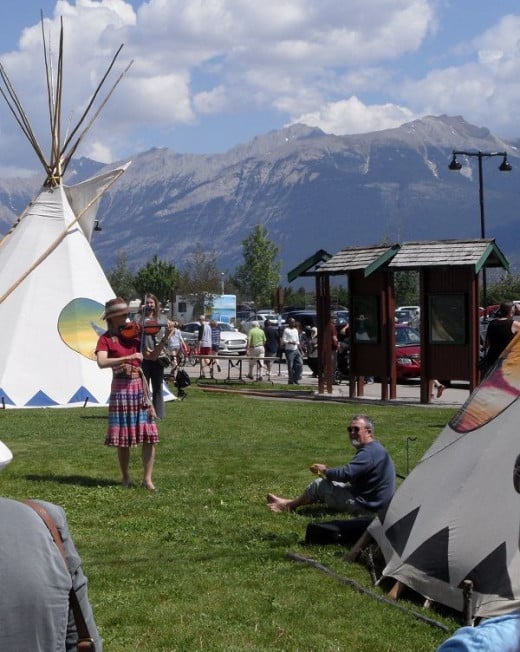 A Meti fiddler on the lawn of the Info Center in Jasper during Aboriginal Days 2013. Later we joined in some Meti jigs and reels.