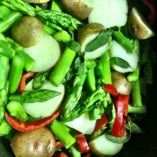 Asparagus, new potatoes and pepper