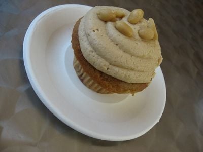 Peanut Butter and Jelly Cupcakes