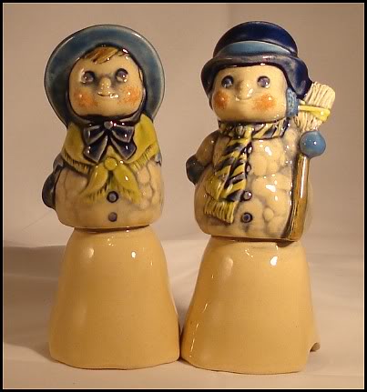 Retired Snowman and Snowlady Pie Birds by Sandhurst 