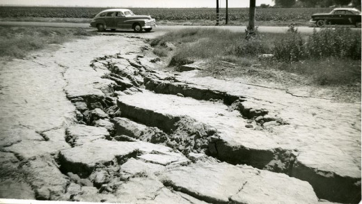 Faultline Cracks Near Bakersfield
