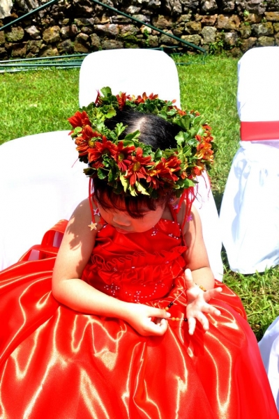 Flower girl head dress