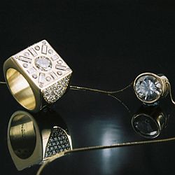 Diamond Jewelry (Photo Credit: MAURO CATEB)