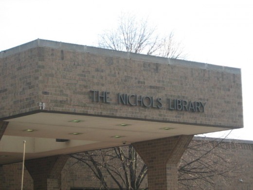 Nichols Public Library in downtown Naperville