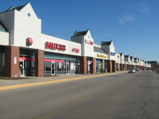 More Strip Malls located near Westfield Mall - a huge shopping mall