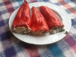 Light , Healty and Tasty : Roasted Red Pepper Stuffed With Cottage Cheese