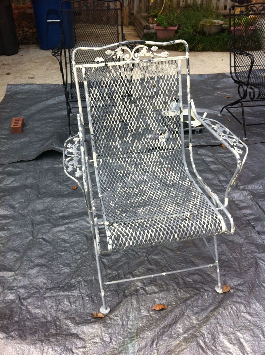 Diy How To Paint A Vintage Wrought Iron Chair Dengarden